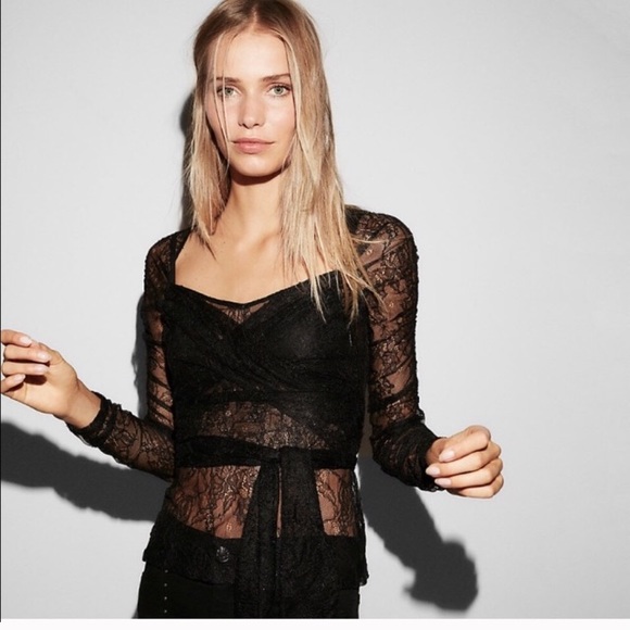 π₯ Sweetheart Neck Lace Blouse - Picture 8 of 12